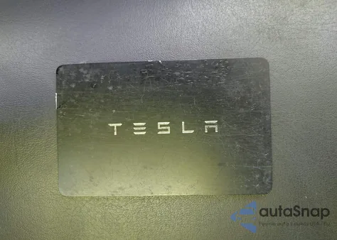 2024 Tesla Model Y Long Range Dual Motor All-Wheel Drive из США, поврежденный, VIN 7SAYGDEE3RF037846